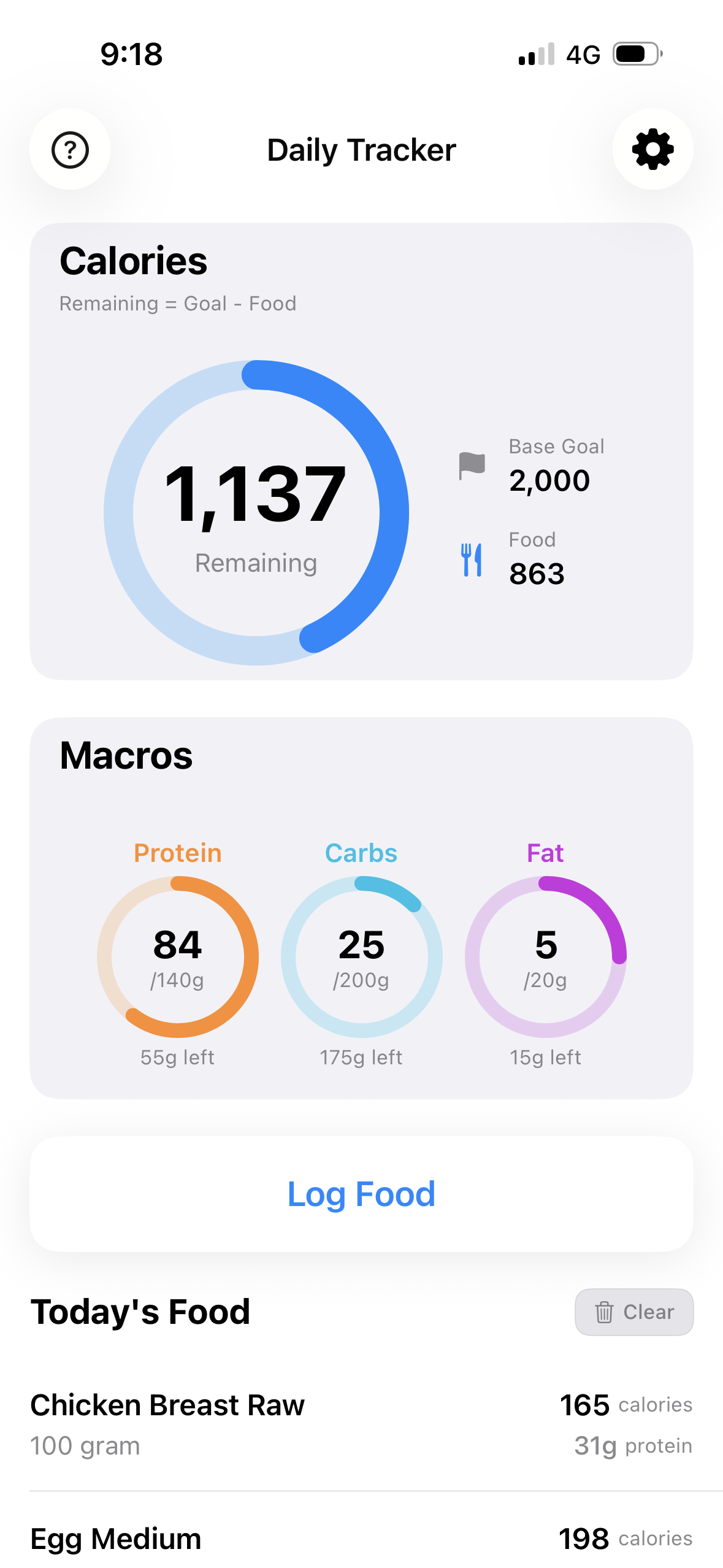 Daily Tracker - Main Dashboard showing calorie tracking and macros